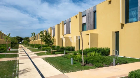 Moradia T2 para Venda em Quarteira