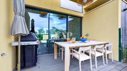 Moradia T2 para Venda em Quarteira