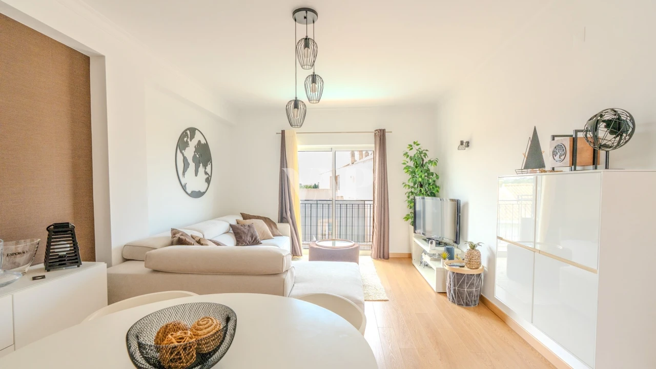 Apartamento T2 para Venda em Quarteira Foto 2