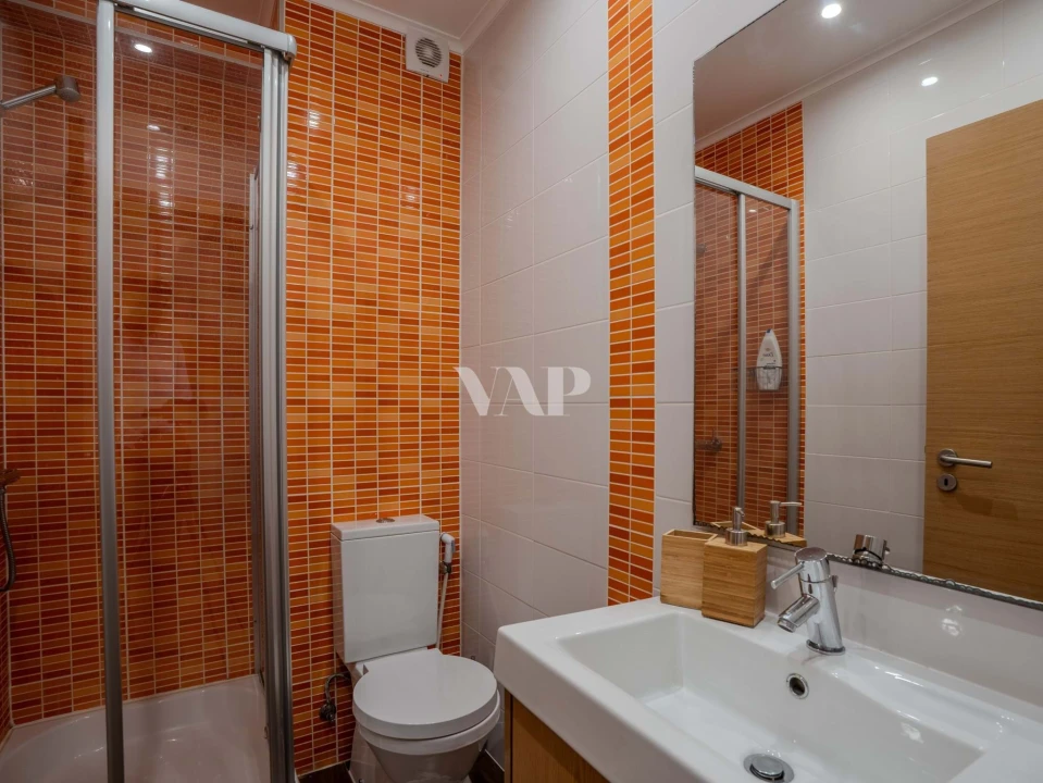 Apartamento T2 para Venda em Quarteira Foto 5