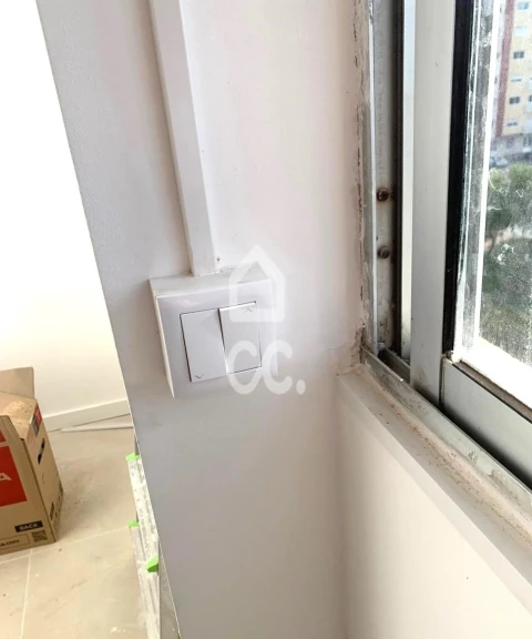 Apartamento T2 para Arrendamento em Amora