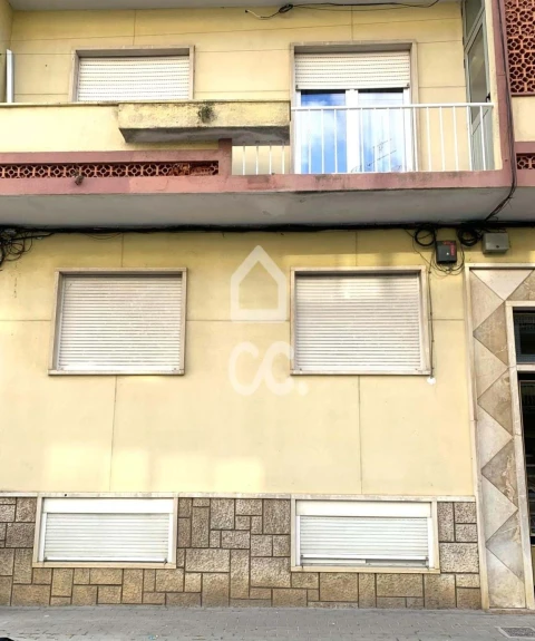 Apartamento T2 para Arrendamento em Amora