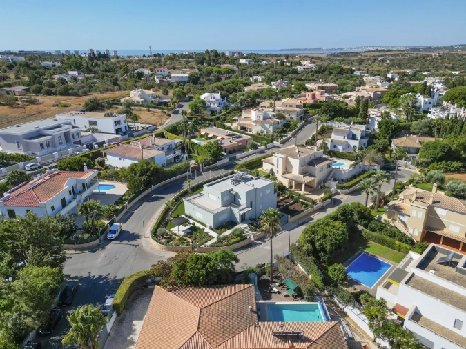 Moradia T4 para Venda em Alvor Foto 39