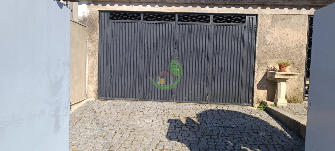 Moradia T4 para Venda em Palmeira Foto 4