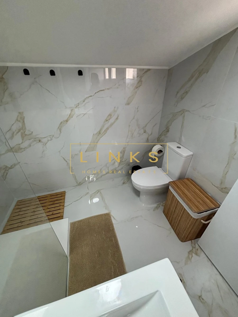 Moradia T2 para Venda em Porto Santo Foto 23