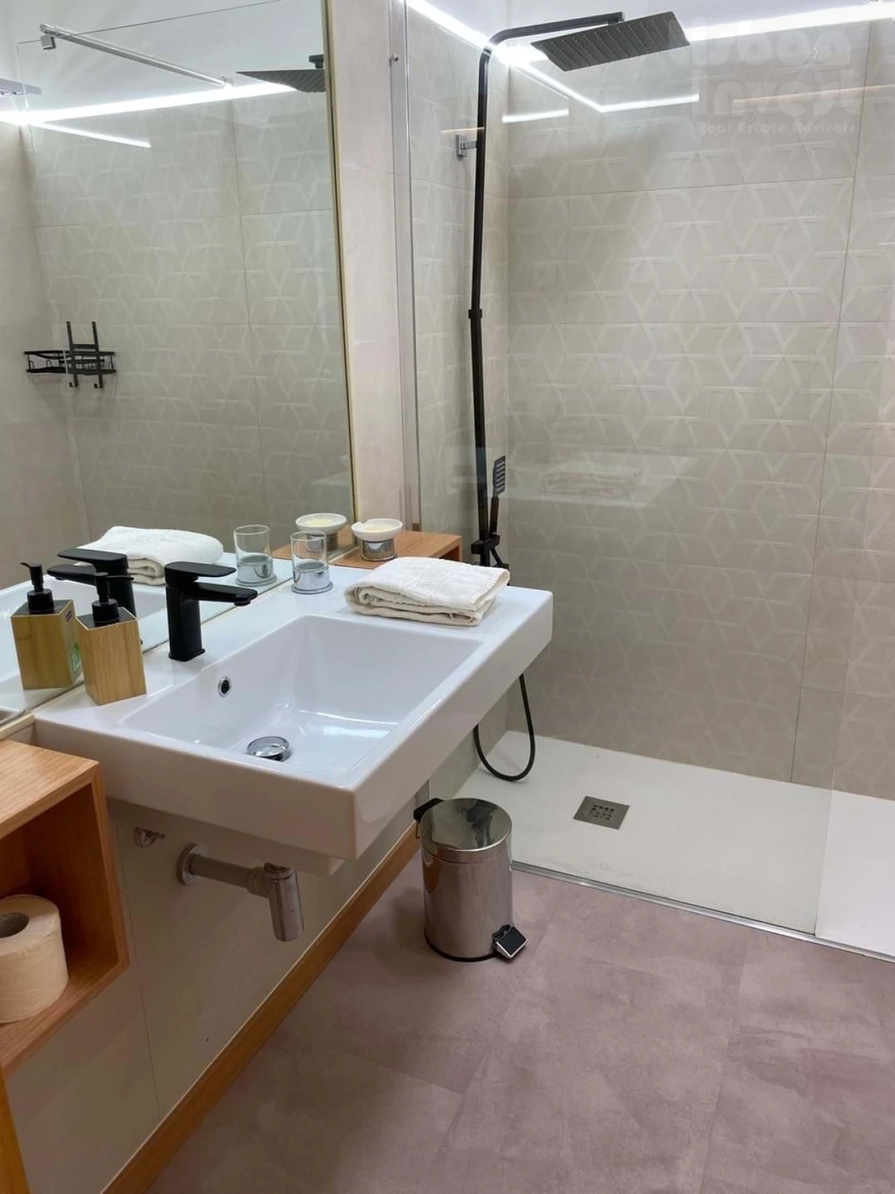 Moradia T2 para Venda em Vau Foto 15