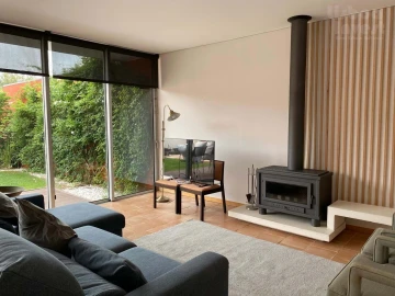 Moradia T2 para Venda em Vau