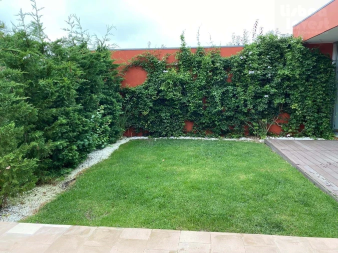 Moradia T2 para Venda em Vau Foto 3