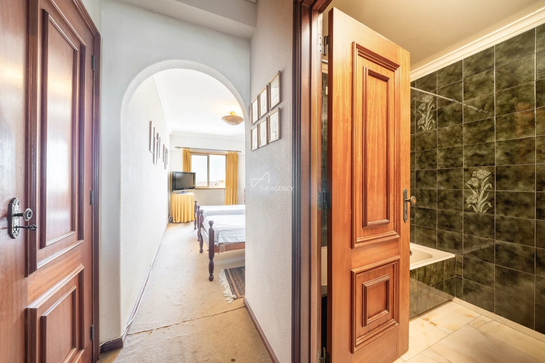 Apartamento T3 para Venda em Areeiro Foto 27