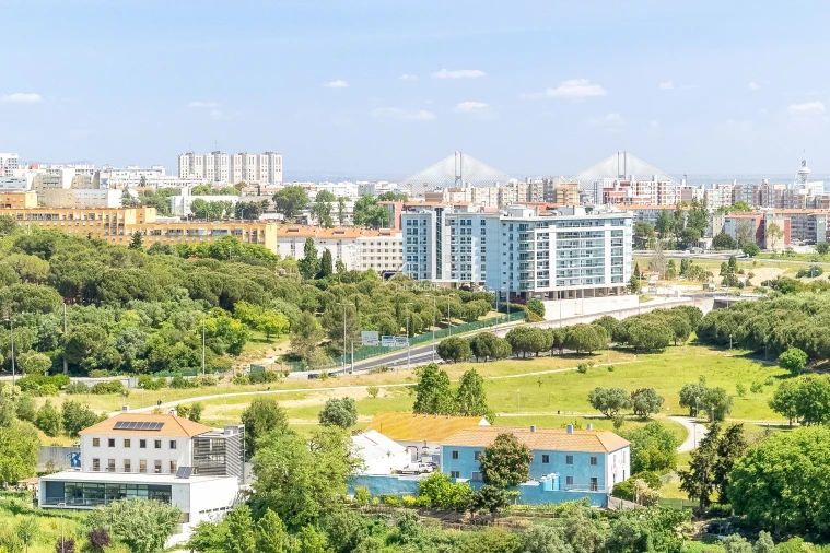 Apartamento T3 para Venda em Areeiro Foto 35