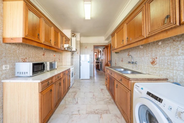 Apartamento T3 para Venda em Areeiro Foto 17