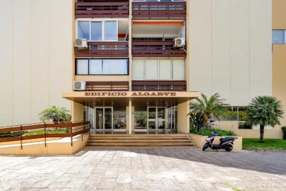 Apartamento T1 para Venda em Quarteira
