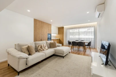 Apartamento T3 para Venda em Arcozelo