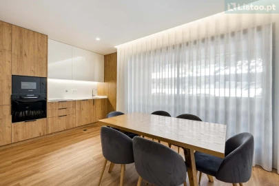 Apartamento T3 para Venda em Arcozelo