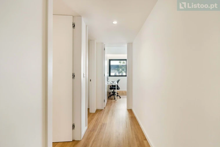 Apartamento T3 para Venda em Arcozelo Foto 14