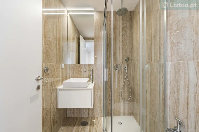 Apartamento T3 para Venda em Arcozelo Foto 22