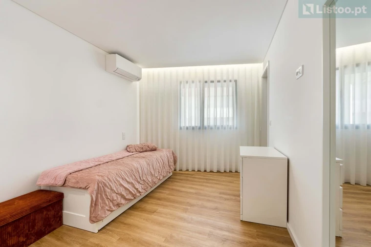 Apartamento T3 para Venda em Arcozelo Foto 18