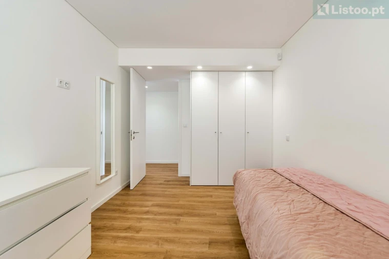 Apartamento T3 para Venda em Arcozelo Foto 19