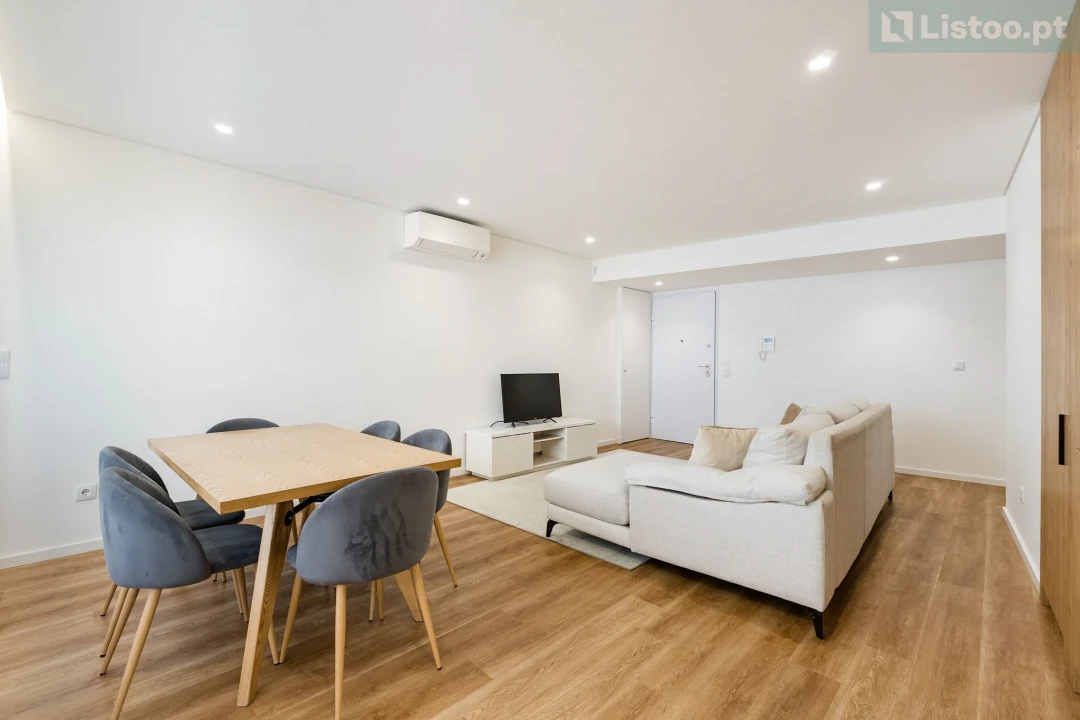 Apartamento T3 para Venda em Arcozelo Foto 8
