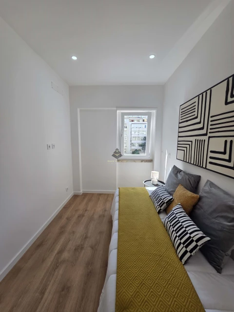 Apartamento T3 para Venda em Benfica