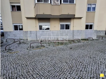 Apartamento T3 para Venda em Ramada e Caneças