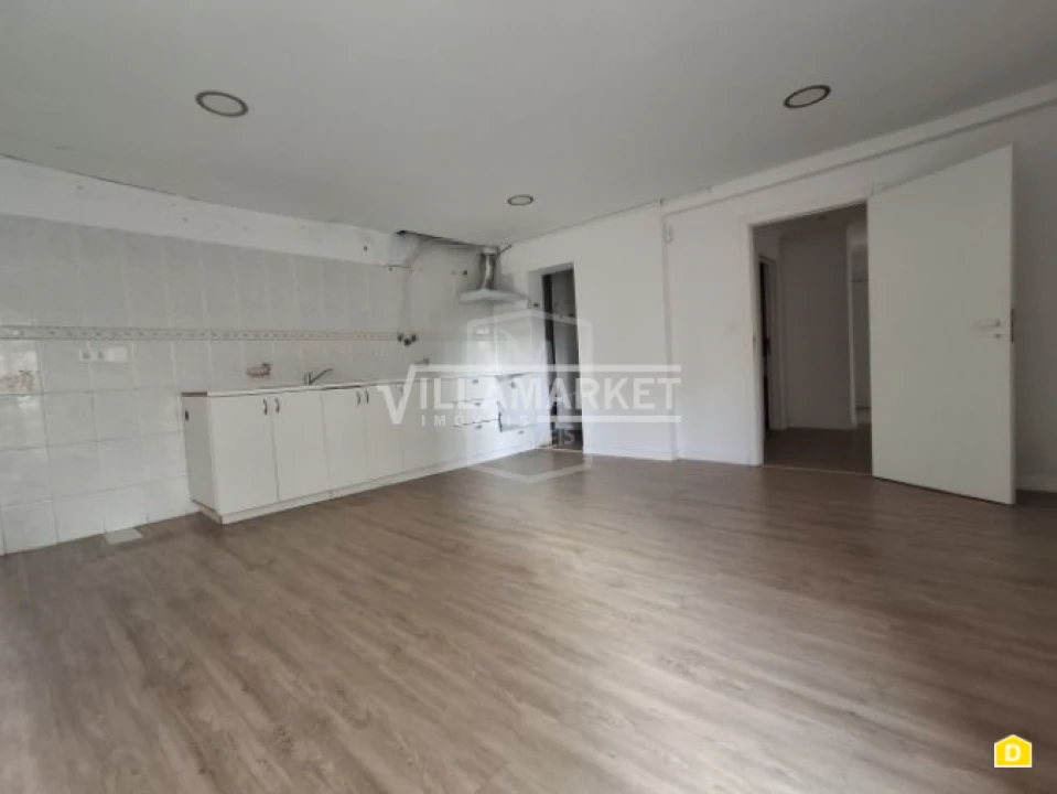 Apartamento T3 para Venda em Ramada e Caneças Foto 2