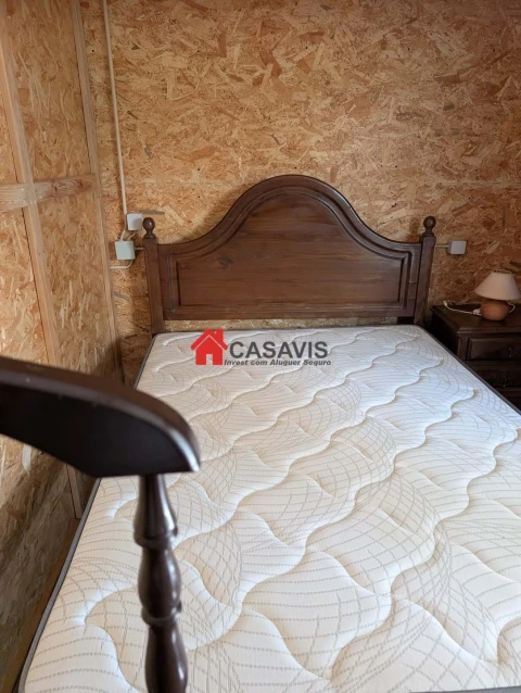 Quarto para Arrendamento em Abraveses