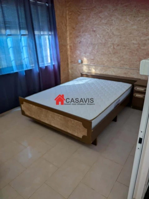 Quarto para Arrendamento em Abraveses