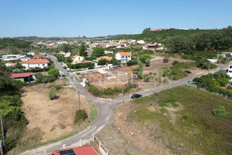 Terreno para Venda em Santo Antão e São Julião do Tojal Foto 11