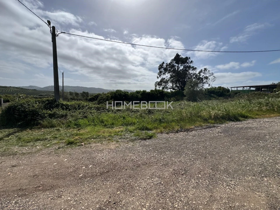 Terreno para Venda em Santo Antão e São Julião do Tojal Foto 2