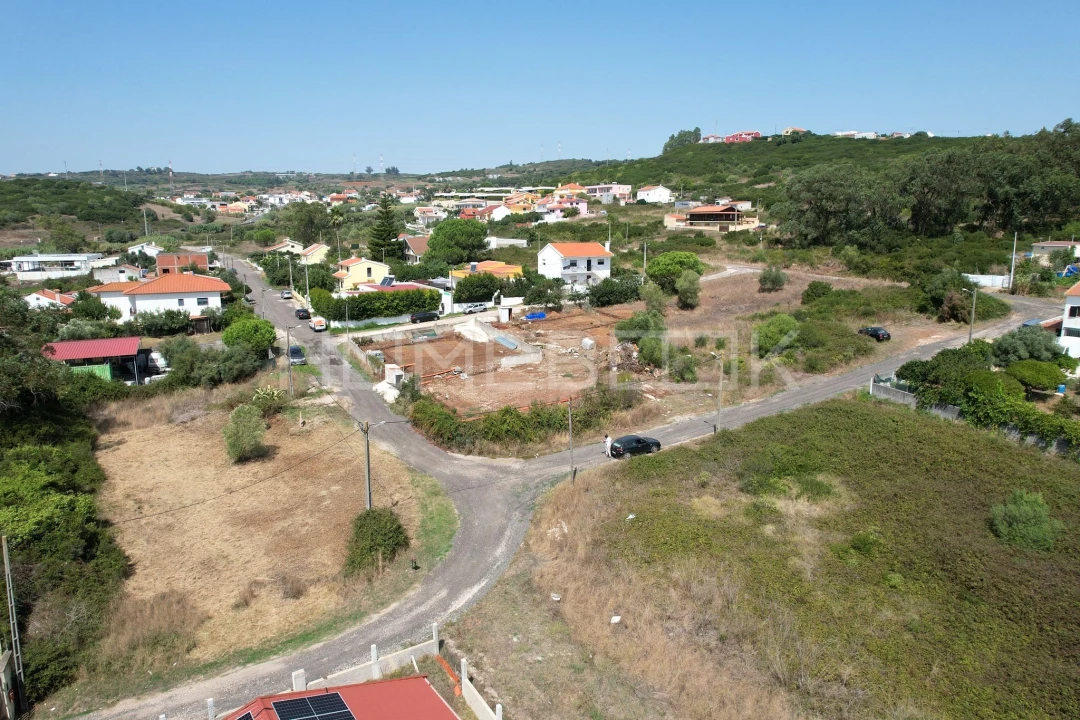 Terreno para Venda em Santo Antão e São Julião do Tojal Foto 11