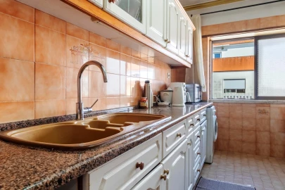 Apartamento T3 para Venda em Agualva e Mira-Sintra