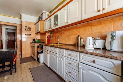 Apartamento T3 para Venda em Agualva e Mira-Sintra