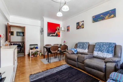 Apartamento T3 para Venda em Agualva e Mira-Sintra