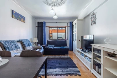 Apartamento T3 para Venda em Agualva e Mira-Sintra