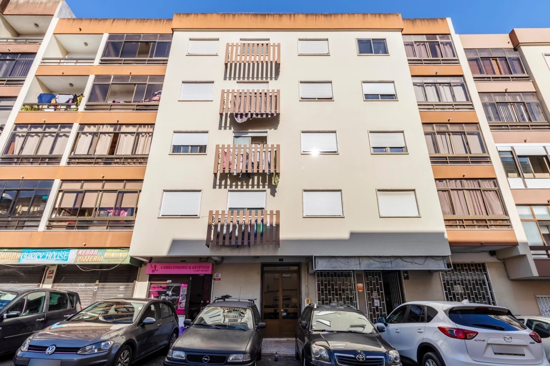 Apartamento T3 para Venda em Agualva e Mira-Sintra Foto 45