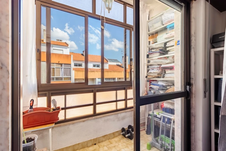 Apartamento T3 para Venda em Agualva e Mira-Sintra Foto 19