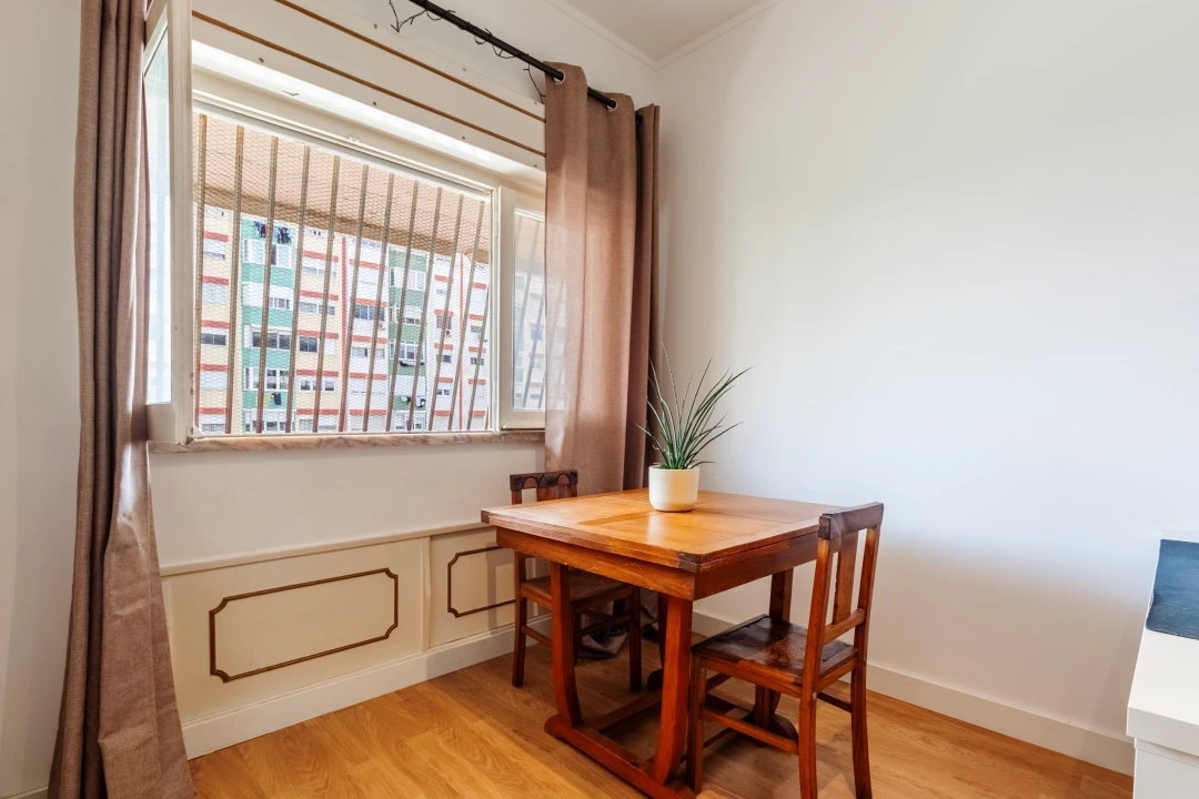 Apartamento T1 para Venda em Massamá e Monte Abraão Foto 15