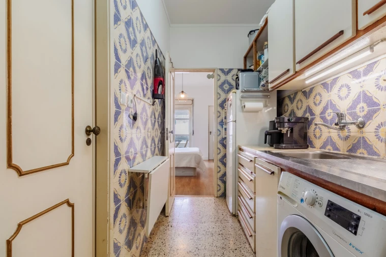 Apartamento T1 para Venda em Massamá e Monte Abraão Foto 17