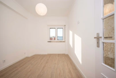 Apartamento T3 para Arrendamento em Odivelas