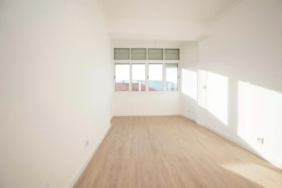 Apartamento T3 para Arrendamento em Odivelas