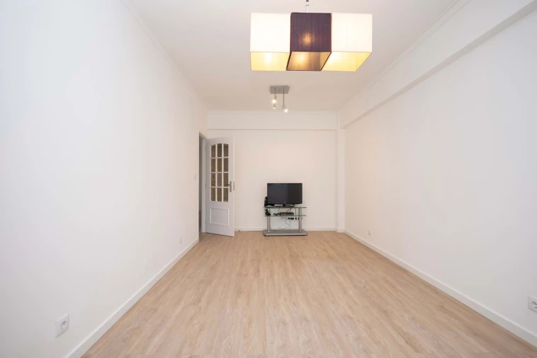 Apartamento T3 para Arrendamento em Odivelas Foto 5