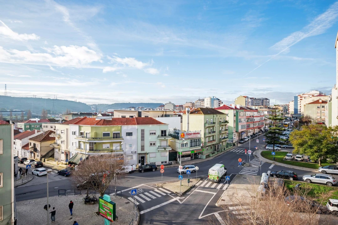 Apartamento T3 para Arrendamento em Odivelas Foto 22