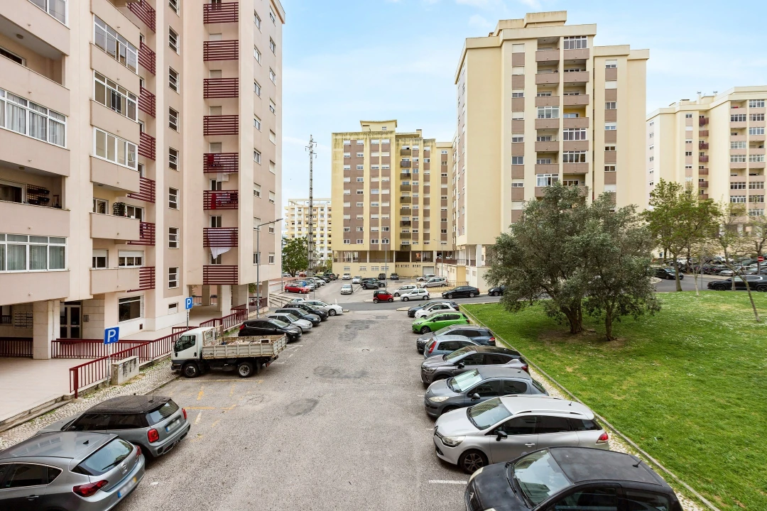 Apartamento T3 para Venda em Póvoa de Santa Iria e Forte da Casa Foto 12