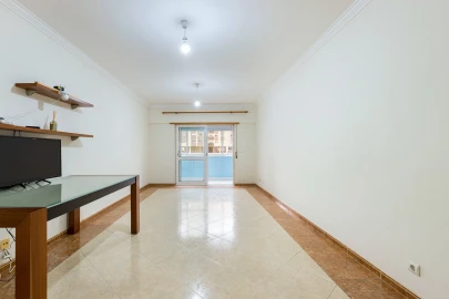 Apartamento T3 para Venda em Póvoa de Santa Iria e Forte da Casa