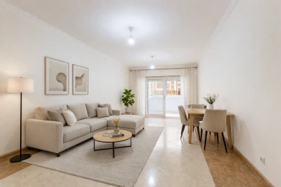 Apartamento T3 para Venda em Póvoa de Santa Iria e Forte da Casa