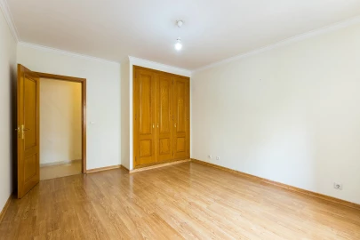 Apartamento T3 para Venda em Póvoa de Santa Iria e Forte da Casa
