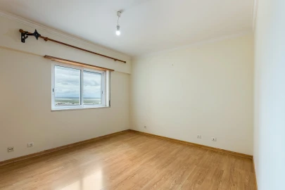 Apartamento T3 para Venda em Póvoa de Santa Iria e Forte da Casa