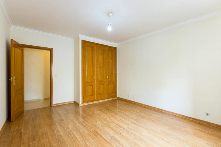 Apartamento T3 para Venda em Póvoa de Santa Iria e Forte da Casa Foto 28