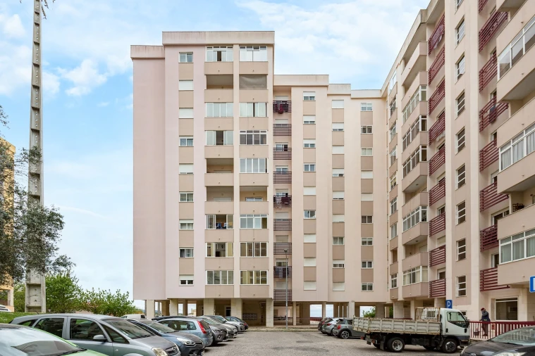 Apartamento T3 para Venda em Póvoa de Santa Iria e Forte da Casa Foto 14